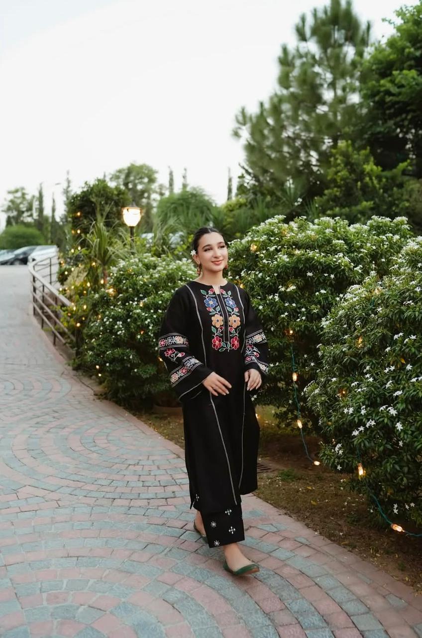 Maya Black (Stitched 2 Pcs)